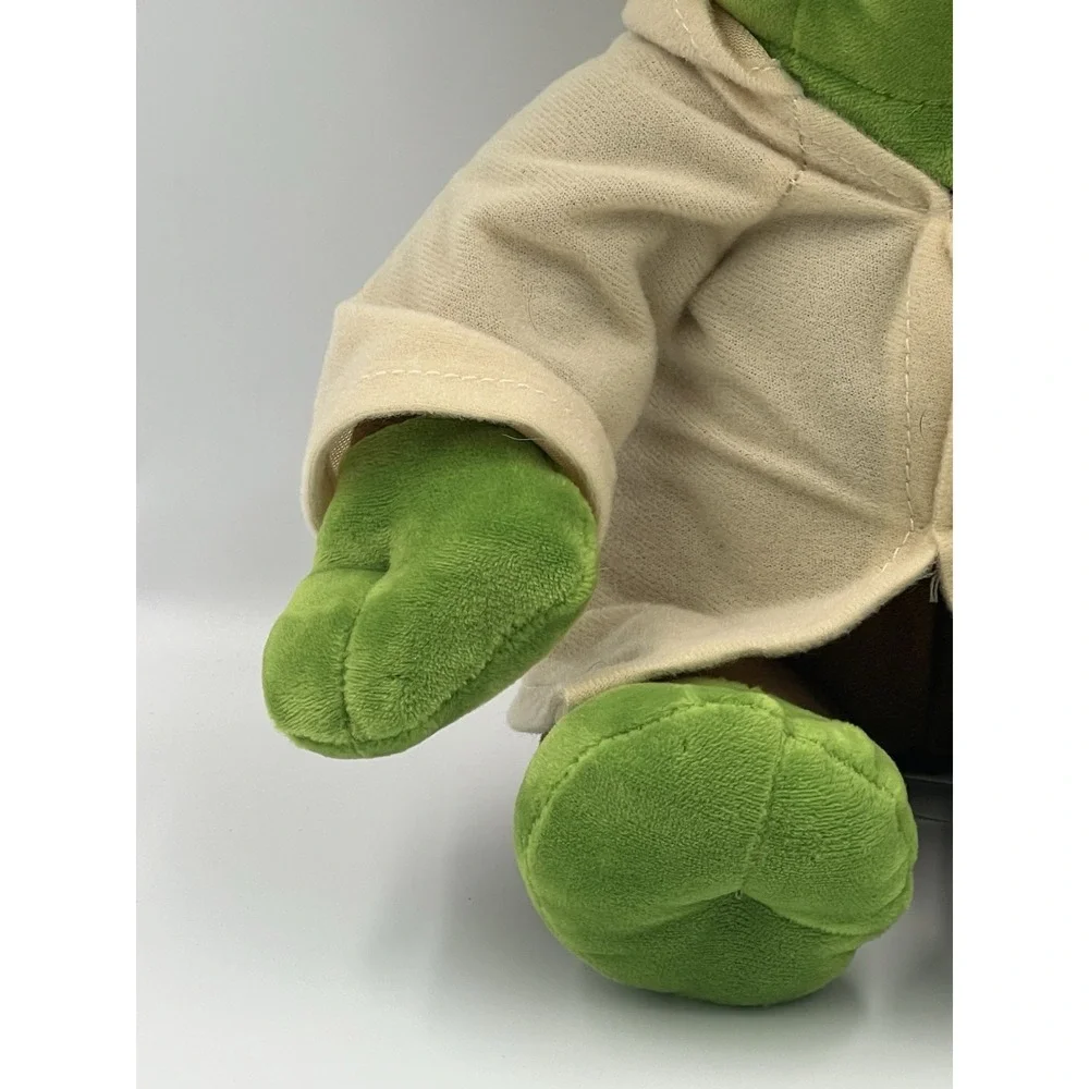 Star Wars Lucas Film The Northwest Company Yoda Plush 10